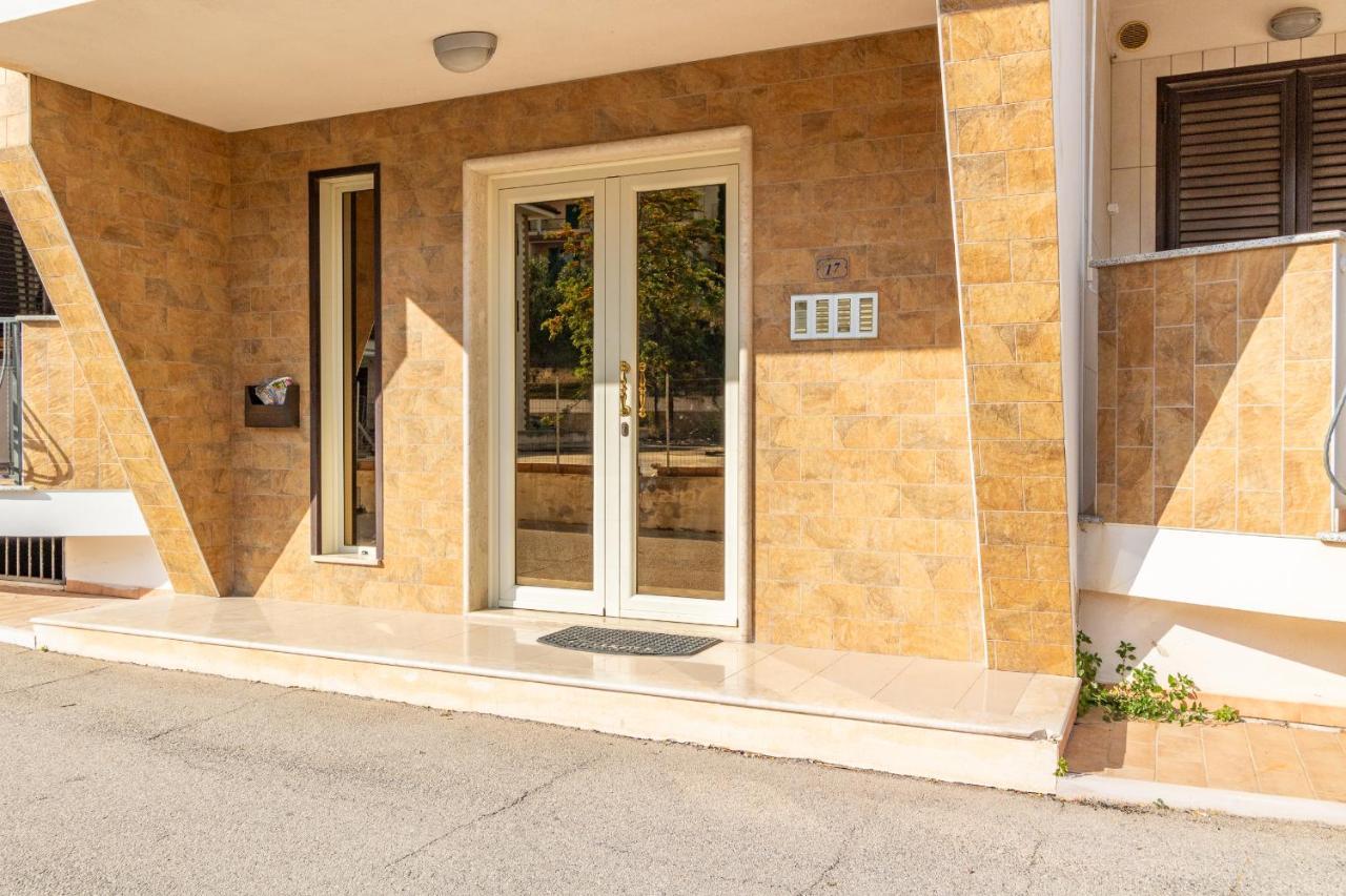 Virna Casa Vacanze Vieste Exteriör bild